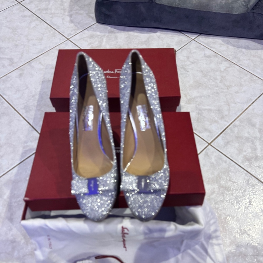 Salvatore ferragamo silver shoes